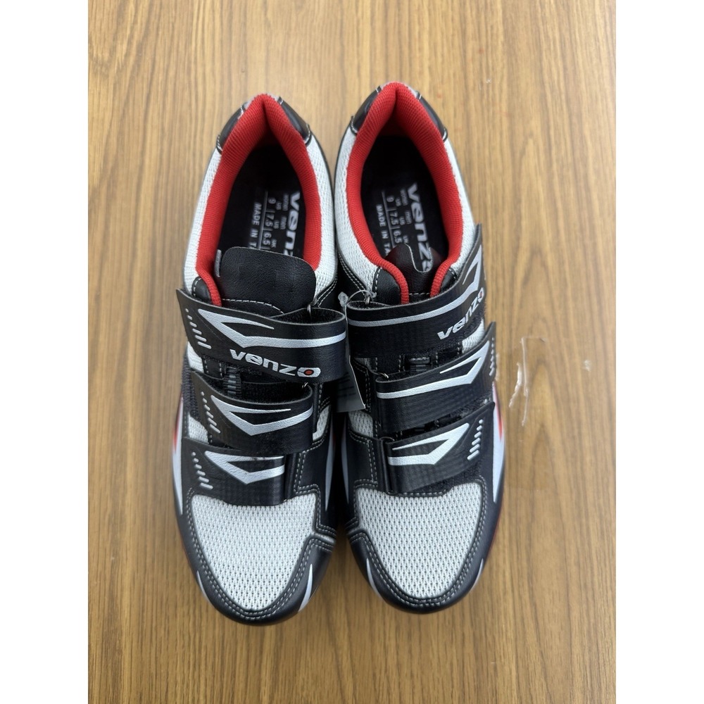 Venzo bicycle men's road cycling shoes.